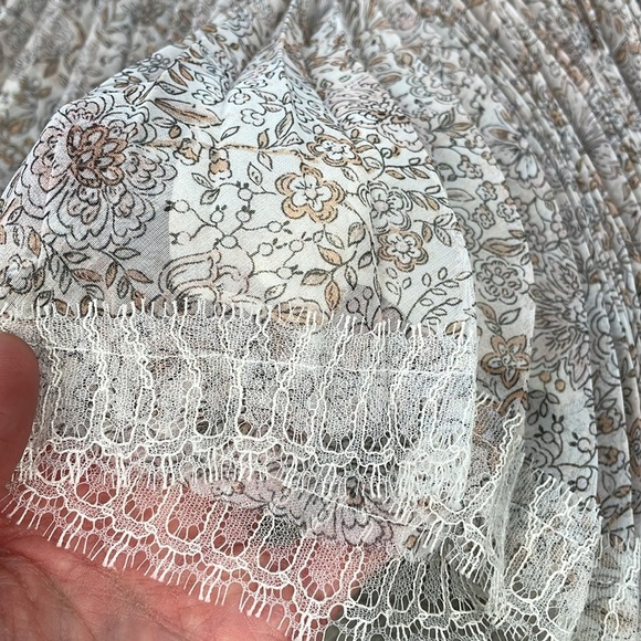 NWT Etro Micro Accordion Pleat Mini Skirt Floral Lace Hem Sz 44 - Picture 9 of 12